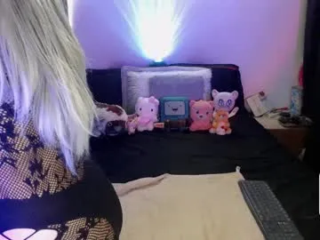 skyamber8v2 – webcam model profile photo Image 8