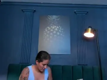 emelia_mae – webcam model profile photo Image 6