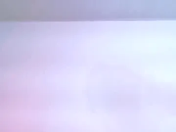 luckaisha – webcam model profile photo Image 4