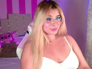 sexxxsirens – webcam model profile photo Image 3