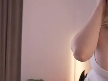 cleopatra3101 – webcam model profile photo Image 2