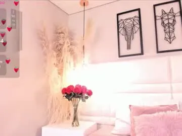 lololozhechka – webcam model profile photo Image 14