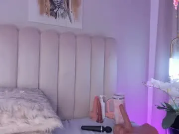 solosara8 – webcam model profile photo Image 17