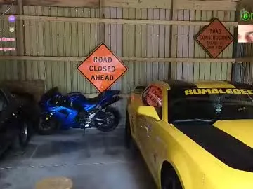 officiallyonlytams – webcam model profile photo Image 9