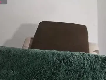 theowonder – webcam model profile photo Image 2