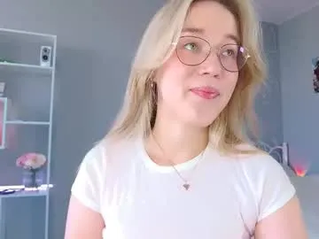 00hottits1991 – webcam model profile photo Image 10