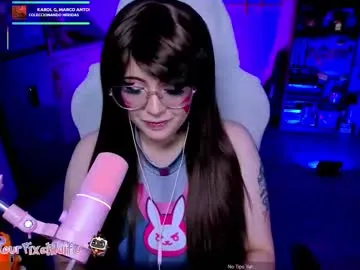 kim_velez – webcam model profile photo Image 14