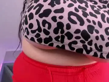 karlenegries – webcam model profile photo Image 7