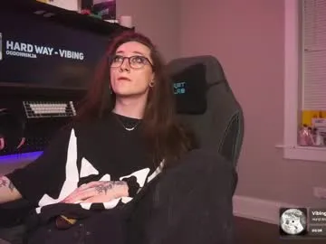 scarletttsinner – webcam model profile photo Image 3