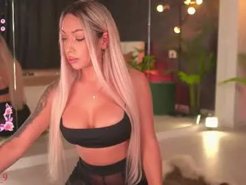 superstarxx – webcam model profile photo Image 15