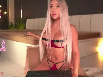 superstarxx – webcam model profile photo Image 9