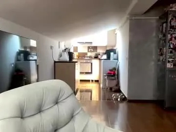 sexxxsirens – webcam model profile photo Image 3