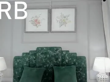 sarahsweetie_ – webcam model profile photo Image 8