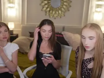 kira_sexxx – webcam model profile photo Image 3