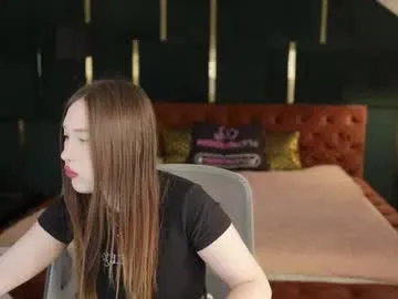 crysta_liza – webcam model profile photo Image 9