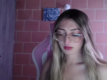 socialmediasweetty – webcam model profile photo Image 14