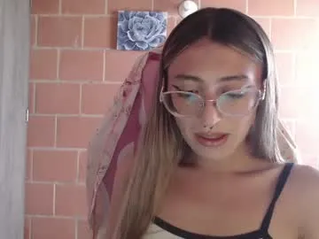 socialmediasweetty – webcam model profile photo Image 18