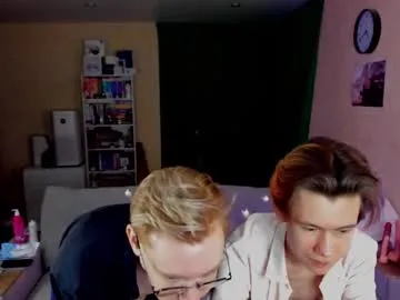 pinkypuppa – webcam model profile photo Image 3