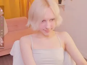 sophie_belton – webcam model profile photo Image 10