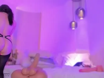 3hole – webcam model profile photo Image 12