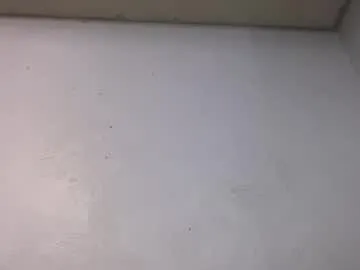 sweetyoops – webcam model profile photo Image 16