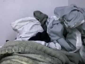 sweetyoops – webcam model profile photo Image 9