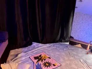 adelina_shine – webcam model profile photo Image 6