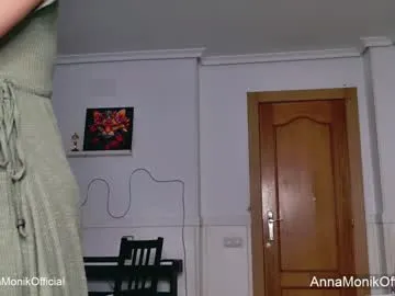 rachelqueen_ – webcam model profile photo Image 9