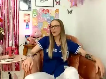 soakerpalace – webcam model profile photo Image 10