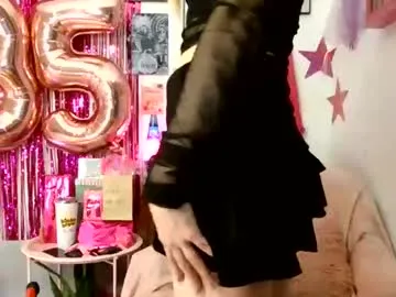 soakerpalace – webcam model profile photo Image 3