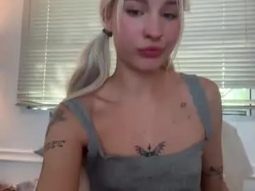 your_dolls – webcam model profile photo Image 10