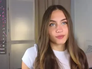 loving_ladies – webcam model profile photo Image 9