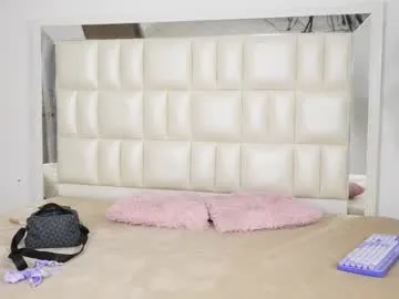 miapearls_ – webcam model profile photo Image 16