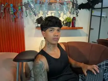 mia_v7 – webcam model profile photo Image 18