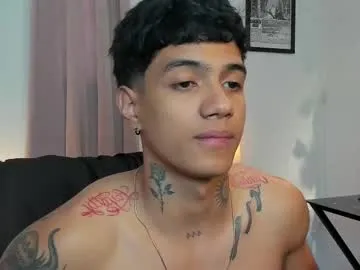 mia_v7 – webcam model profile photo Image 7