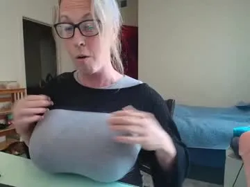 loving_ladies – webcam model profile photo Image 11