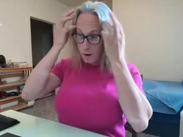 loving_ladies – webcam model profile photo Image 12