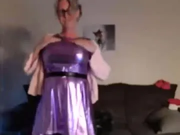 loving_ladies – webcam model profile photo Image 4