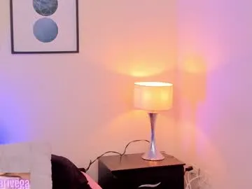 _curlydream_ – webcam model profile photo Image 8