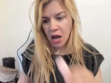 alenaxoxoo – webcam model profile photo Image 17