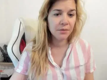 alenaxoxoo – webcam model profile photo Image 19