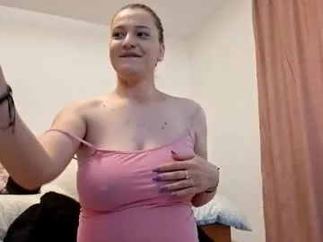 ErikaBonnie – webcam model profile photo Image 17