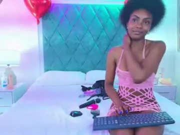 thicc_n_creamy69 – webcam model profile photo Image 17