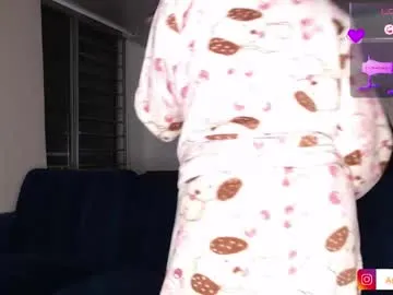 double_magic_ – webcam model profile photo Image 16