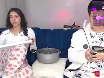 double_magic_ – webcam model profile photo Image 3