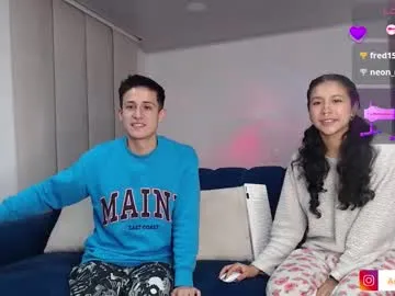 double_magic_ – webcam model profile photo Image 8