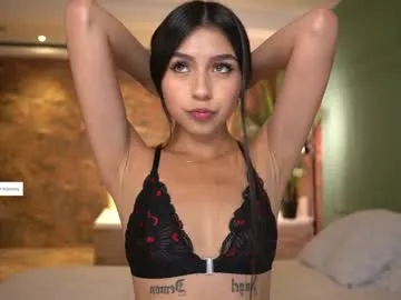 evahothead – webcam model profile photo Image 10