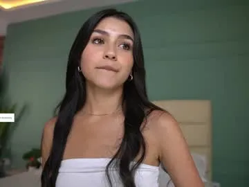 evahothead – webcam model profile photo Image 2