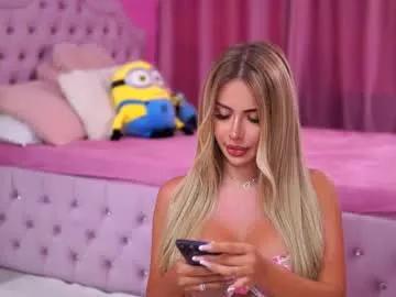 kira0541 – webcam model profile photo Image 3