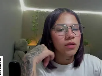 your_dolls – webcam model profile photo Image 4